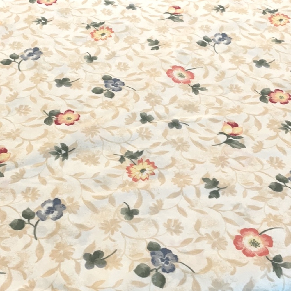 🧡 West Point Stevens Queen top flat sheet.